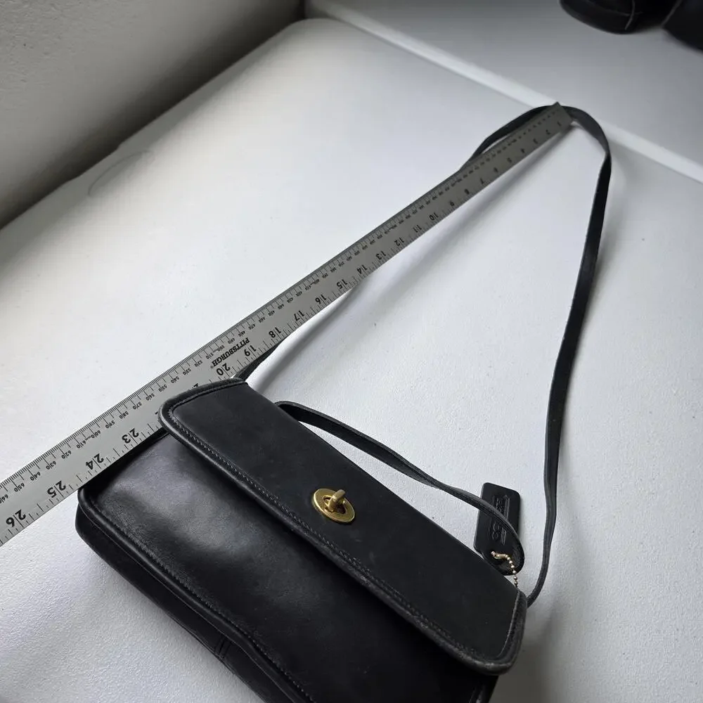 Vintage Coach Leather Geometric Clutch 9044 Crossbody Small Black Turnlock USA
